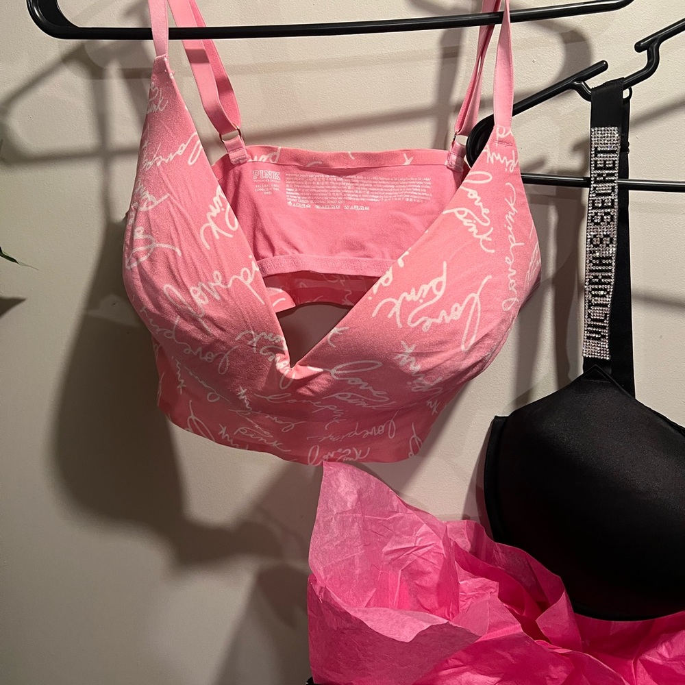 Victoria's Secret & Pink Bra Bundle - Picture 9 of 10